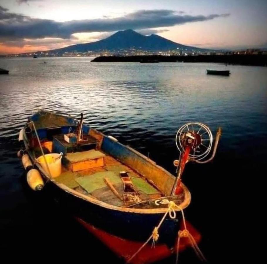 Il Salotto Di Chiaia Hotel Naples Luaran gambar