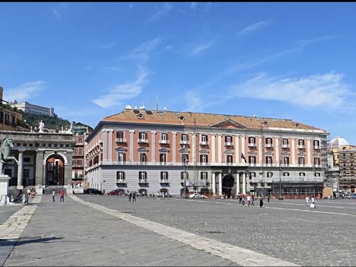Il Salotto Di Chiaia Hotel Naples Luaran gambar