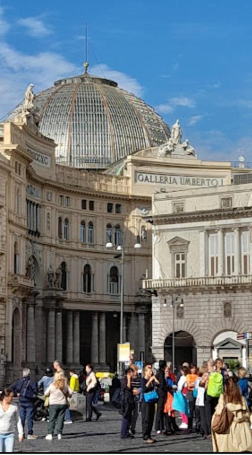 Il Salotto Di Chiaia Hotel Naples Luaran gambar