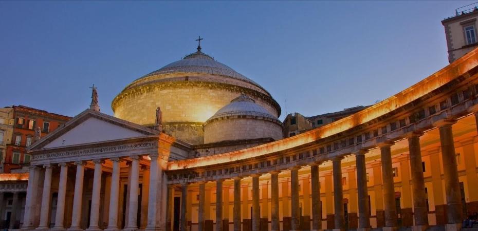 Il Salotto Di Chiaia Hotel Naples Luaran gambar