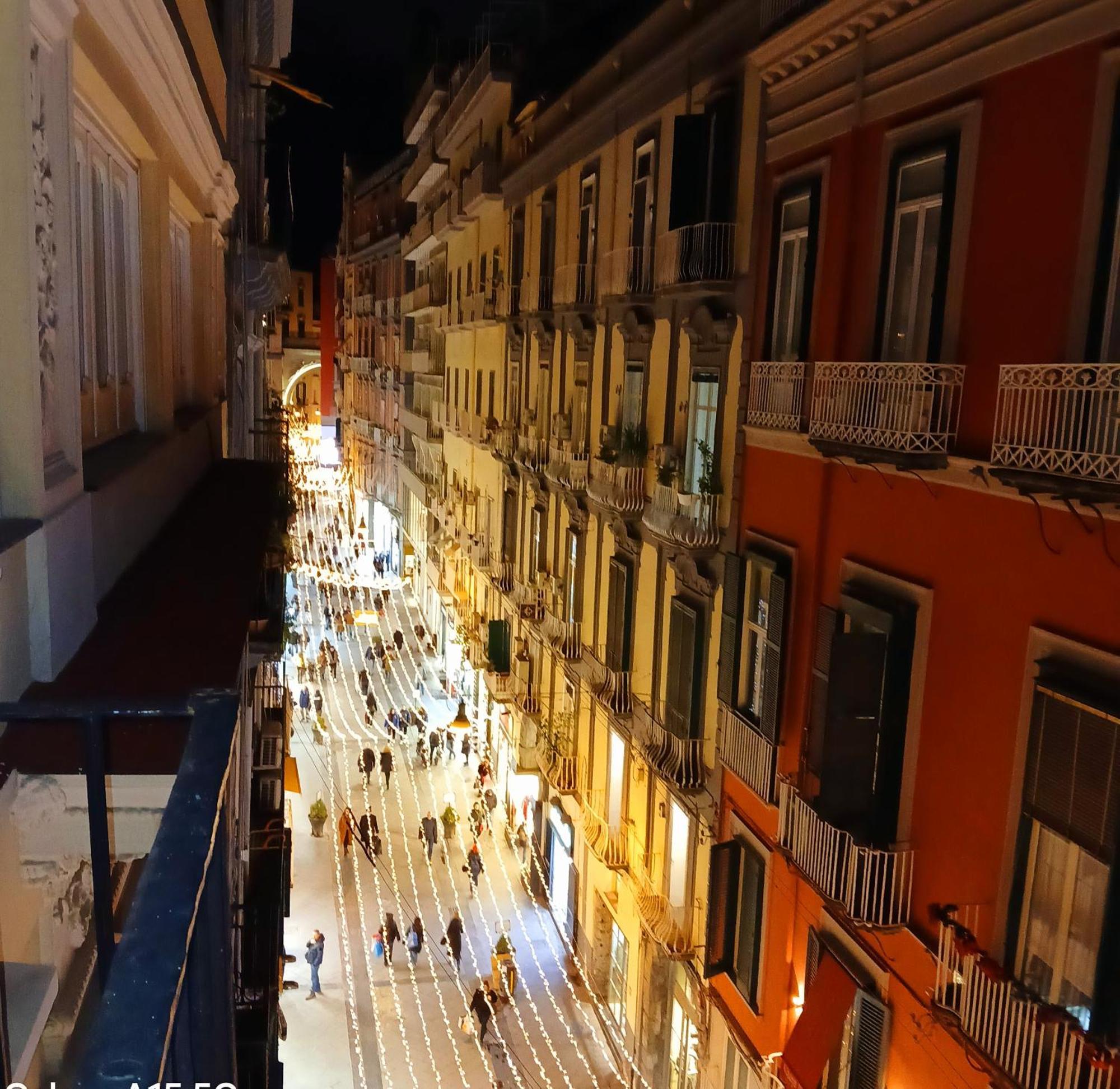 Il Salotto Di Chiaia Hotel Naples Luaran gambar